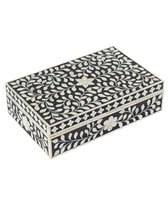 Caja de Joyería Cuadrada Hecha a Mano por Faiza Craft con Incrustaciones de Hueso Blanco y Negro y Patrón Floral - Product Image 3