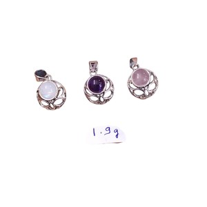 จี้เงินแท้ 925 ประดับพลอยแอมะทิสต์ทรงกลมเจียระไนหลากสี พร้อมกรอบแบบ Bezel สำหรับผู้หญิง สวมใส่ได้ทุกวัน ขายส่งแบบคลาสสิก - Product Image 1