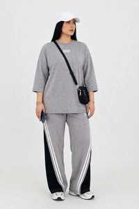 Conjunto Deportivo Gris Lavado al Ácido para Mujer Oneten, Pantalones Anchos con Bloques de Color, Top de Cuello Redondo - Product Image 1