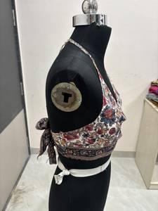 Wholesale Bohemian Kalamkari Floral Print Crop Top Halter Neck Sleeveless Open <b>Back</b> <b>Tie</b> Up Blouse Women's Comfortable Wear - Product Image 2