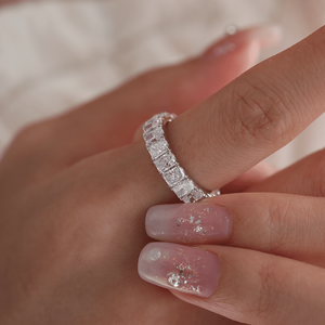 Bague éternelle en diamant radiant créé en laboratoire, taille radiant 4*3 mm, certifiée IGI, pour mariage et anniversaire - Product Image 3