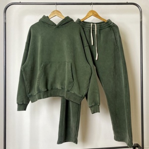 Conjunto Deportivo Unisex Verde con Sudadera con Capucha y Pantalones Jogger, Traje Casual de Color Sólido, Manga Larga, Cordón Ajustable, Corte Holgado, Ropa de Otoño - Product Image 1