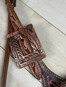 Ensemble d'équipement équestre de haute qualité pour spectacle, style western, avec têtière à une oreille et peitoral, design perlé, travail artisanal, authentique - Product Image 2