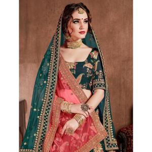 Ropa de novia étnica de color verde oscuro Diseñador bordado Lehenga choli - Product Image 4