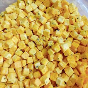 Frozen Passion Fruit Juice with Seeds Natural Aroma and Golden Hue for Tropical Fruit Innovation and Functional Beverage Brands - Product Image 4