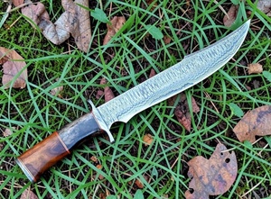 Couteau de survie professionnel A&M Enterprises en acier Damas à lame fixe, manche en bois, avec étui en cuir - Product Image 5