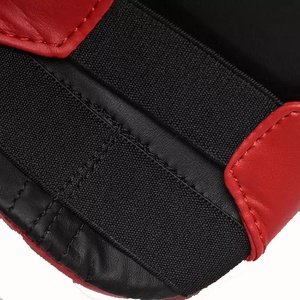 ถุงมือคาราเต้ยี่ห้อ Wkf ผลิตโดยโรงงาน OEM ได้รับการรับรองจาก Wkf ถุงมือคาราเต้คุณภาพสูง สีแดง สีน้ำเงิน สีขาว พร้อมที่ป้องกันนิ้วหัวแม่มือ - Product Image 5