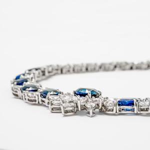 Collar de tenis con zafiro azul de Ceilán de 22.70 ct en oro blanco de 14K con diamantes G VS cultivados en laboratorio, elegante diseño bicolor - Product Image 6