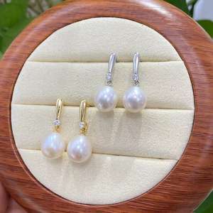 Boucles d'oreilles en argent S925 Zhuji Unique 2025 avec perles d'eau douce 6-7 mm, forme goutte d'eau, perles de riz, nouvelle édition, bijoux d'oreille - Product Image 1