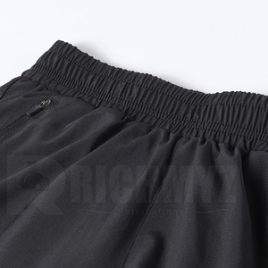 กางเกงขาสั้นผู้ชายคุณภาพพรีเมียม ผ้าถักเนื้อนุ่ม น้ำหนักเบา ระบายอากาศได้ดี แห้งเร็ว เหมาะสำหรับออกกำลังกาย วิ่ง และฟิตเนส - Product Image 6