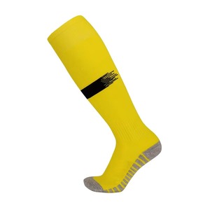 Chaussettes de football antidérapantes en coton 100% avec logo personnalisé, pour équipes, matchs, uniformes de club, mi-hautes, pour hommes, femmes et enfants, Vietnam - Product Image 5