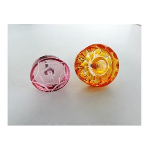 Nouveau Bouton de Meuble Artisanal Sculpté en Coquillage Poli Brillant et Nacre Vierge, Écologique et Traditionnel, pour Armoires et Tiroirs de Cuisine - Product Image 6