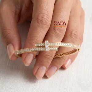 Exclusiva Pulsera Abierta con Diamantes Cultivados en Laboratorio para Mujer, Chapada en Oro de 14K y Rodio, Certificada por IGI, Elegante Brazalete de Diamantes Finos - Product Image 6