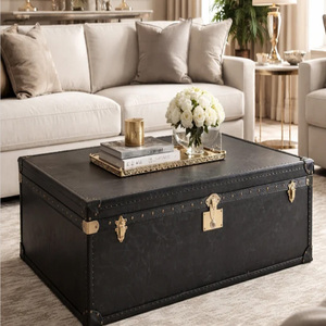Mesa de Centro de Cuero Negro Estilo Aviador Vintage, Baúl de Almacenamiento de Cuero Negro con Diseño Tradicional de Latón, Mesas de Centro Antiguas - Product Image 3