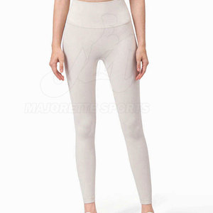 Ensemble de yoga tendance : leggings de fitness et soutien-gorge de sport assorti, parfait pour la salle de sport, le yoga, la course à pied et l'entraînement - Product Image 6