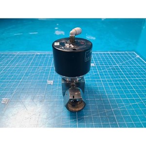 Vanne à diaphragme FUJIKIN 316L 095128 haute pureté, utilisée comme pièce détachée pour équipement semi-conducteur Legacy - Product Image 2