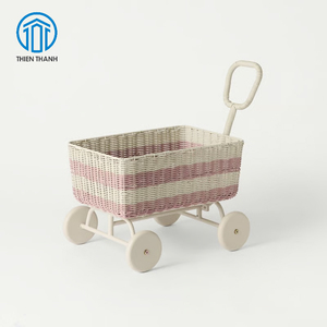 Chariot miniature en rotin fait main pour poupées, jouet de jeu d'imitation pour enfants, panier de rangement décoratif pour chambre d'enfant, vente en gros - Product Image 1
