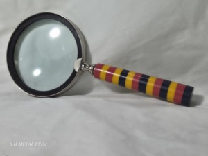 Loupe de poche avec poignée en résine rayée colorée, style vintage, loupe de bureau décorative pour le bureau et la lecture - Product Image 4
