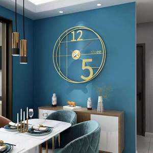 Horloge murale décorative en métal, décoration de luxe pour la maison, mouvement silencieux, intérieur moderne, salon, hôtel, bureau, art premium, élégante, à suspendre. - Product Image 5
