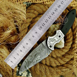มีดพับดามัสกัสทำมือแบบกำหนดเองพร้อมด้ามจับทำจากเขาสัตว์  แกนเหล็กสลักลาย  ปลอกหนัง  มีดพกพา EDC  ผู้ผลิต OEM - Product Image 6
