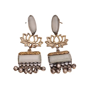 Pendientes de Plata Antigua con Diseño Étnico de Loto y Engaste de Bisel, Joyas de Arte para Mujer, Fiesta, Estilo Rajastán, Monalisa - Product Image 1