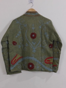Veste en coton Suzani faite à la main |   Manteau de style floral, veste brodée de style bohème, manteau vert pour femme - Product Image 6