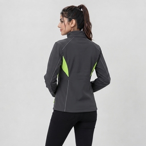 Veste softshell pour femme en tissu extensible doux, construction confortable, design flexible, vêtement d'extérieur haut de gamme résistant aux intempéries - Product Image 2