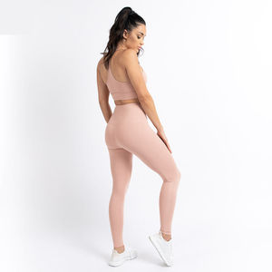 Conjunto Deportivo de 3 Piezas para Mujer, Transpirable y de Calidad Premium: Bra Deportivo, Leggings y Chaqueta con Cintura Elástica para Yoga - Product Image 4