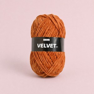premium crochet <b>yarn</b> Velvet <b>Polyester</b> Fancy <b>Yarn</b> for Hand Knitting 100g Ball fil crochet <b>polyester</b> 500 grammes - Product Image 4
