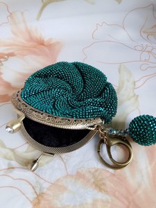Emerald Beaded Coin Purse , Handmade Glass Bead Kiss <b>Lock</b> Pouch, <b>Small</b> Coin Wallet - Product Image 1