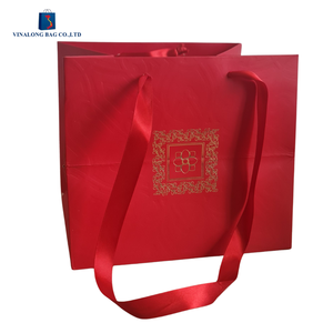 Bolsas de Papel Ecológicas al por Mayor con Logotipo Personalizado, Fabricante OEM, Bolsas de Embalaje de Papel Resistentes para Compras Minoristas - Product Image 1