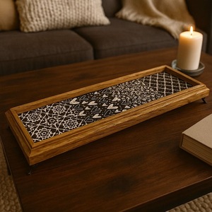 Plateau décoratif en bois rectangulaire avec motif bleu et blanc, design méditerranéen pour la décoration de table - Product Image 6