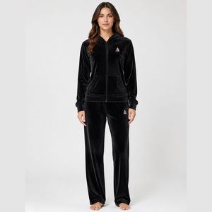 Women Winter Streetwear Hooded <b>Velour</b> <b>Tracksuit</b> Printed Eco-Friendly Lightweight Warm Fabric Comfortable Fit Custom Logo - Product Image 1