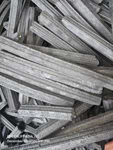 Carbón de barbacoa hexagonal de madera dura CKT VIETNAM al por mayor con 10% de humedad y 80% carbono fijo de aserrín de combustión larga para restaurantes - Product Image 5