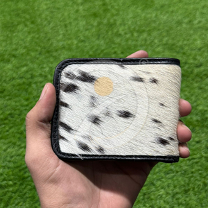 Cartera de cuero vacuno premium con pelo, hecha a mano, delgada, plegable, tarjetero, para hombre - Product Image 1