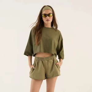 Camiseta corta de color sólido para mujer, manga corta, cuello redondo, informal, de algodón, holgada, estilo urbano, para verano, uso diario, top, camiseta corta para mujer - Product Image 1