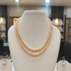 Ensemble collier et boucles d'oreilles en perles véritables de qualité supérieure, chic et tendance, pour femmes et filles, collection pour mariage et fêtes. - Product Image 2