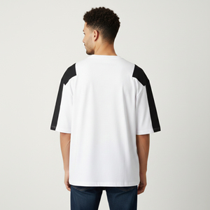 Camiseta de Hombre de Algodón Grueso con Logotipo Impreso en DTG Personalizado, Corte Holgado, Bloques de Color, Ropa Casual, Camiseta Moderna para Hombre - Product Image 6
