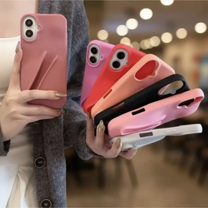 Custodia per telefono in silicone lucido per <span class=keywords><strong>12</strong></span>/13/14/15 <span class=keywords><strong>Pro</strong></span> Max con logo, per ragazze <span class=keywords><strong>e</strong></span> donne, con porta balsamo labbra, compatibile con 16 17 Air Plus - Product Image 1