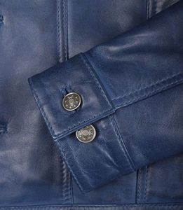 Veste en cuir véritable de mouton bleu, style trucker, avec une couleur bleu vif et des boutons classiques argentés. - Product Image 6