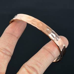 Pulsera Magnética de Cobre Puro Martillado Sland Wholesale para el Alivio de la Artritis y el Dolor Articular - Product Image 5