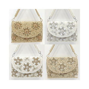 Bolsos de Mano de Diseño Ligeros y de Alta Calidad para Mujer, con Cierre de Solapa y Correa para la Muñeca, Ideales para Bodas y Fiestas - Fabricante de Origen India - Product Image 1