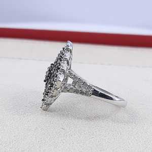 Bague de fiançailles et de mariage pour femme en argent sterling 925 avec diamant naturel blanc et brun taille ronde de 2,11 carats – Vente en gros - Product Image 4