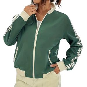 เสื้อแจ็คเก็ตเบสบอลสไตล์วินเทจทรงหลวม คอปกพับ แขนยาว ผ้าฟลีซ ดีไซน์สองด้าน สำหรับฤดูหนาว ขายส่ง - Product Image 1