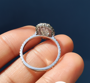 Anillo de Compromiso Ovalado con Halo de Diamantes Cultivados en Laboratorio, Certificado por IGI, 2.76ct, Oro Blanco con Baño de Rodio, VVS2, Color F, para Boda - Product Image 4