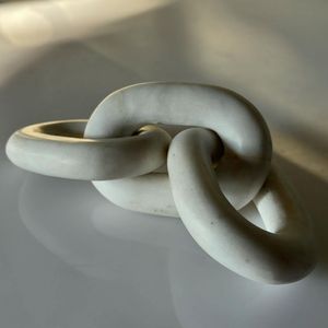 Colorful Resin Chain Wall Sculpture Art Decor Irregular Shape Home Decoration Casting Technique Artistic Feature - Product Image 3