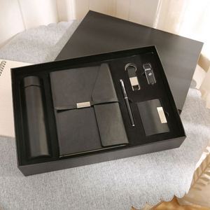 Ensemble cadeau d'affaires multifonctionnel moderne avec logo personnalisé, tasse isotherme, carnet pour événements d'entreprise et personnel - Product Image 1