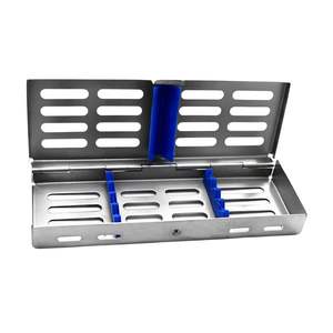 Caja de Esterilización Dental con Capacidad para 5 Instrumentos, con Soportes de Silicona Azul, Caja de Herramientas Quirúrgicas de Acero Inoxidable - Product Image 1