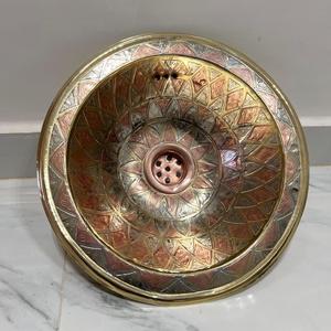 Lavabo de latón martillado de primera calidad, forma ovalada, lavabo de baño de lujo, acabado dorado, lavabo de encimera de diseño. - Product Image 1