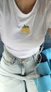 เสื้อท่อนบนปักลายประณีตประดับลูกปัด พร้อมตกแต่งด้วยงานฝีมือสวยงาม สำหรับผู้ซื้อสินค้าแฟชั่น - Product Image 5